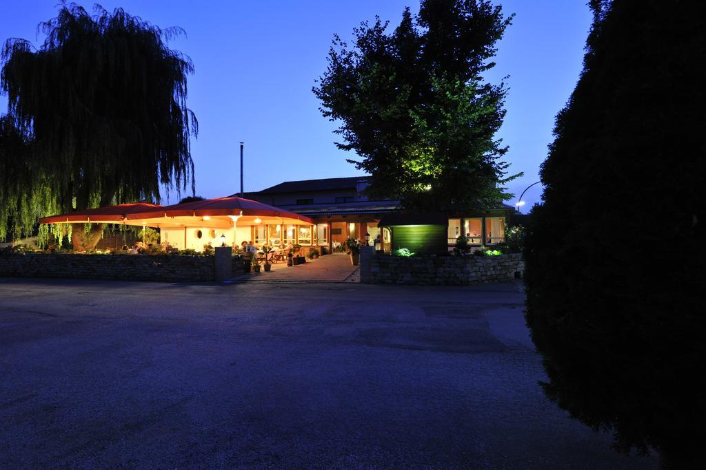 Hotel Dreimaedelhaus Espelkamp-Mittwald Exterior foto